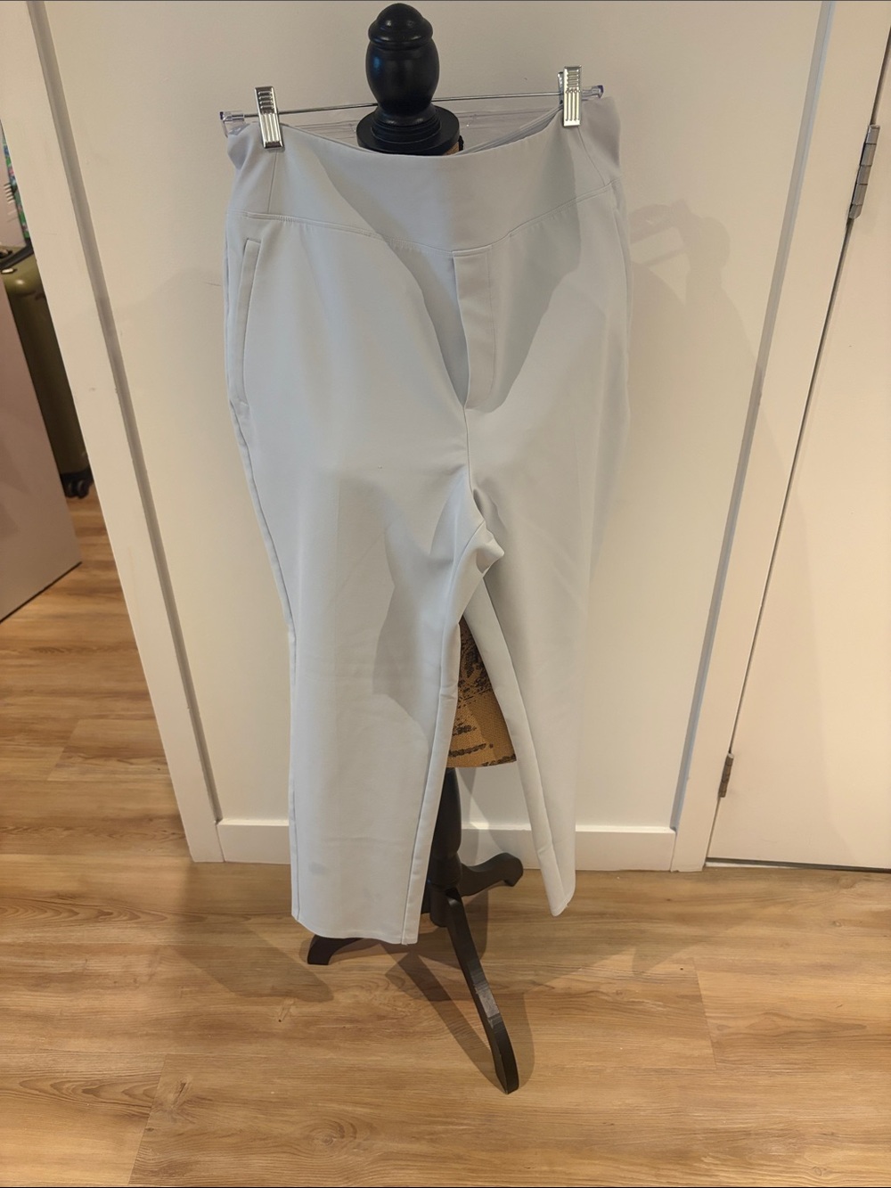 Athleta Endless pale blue Pull-On Pants